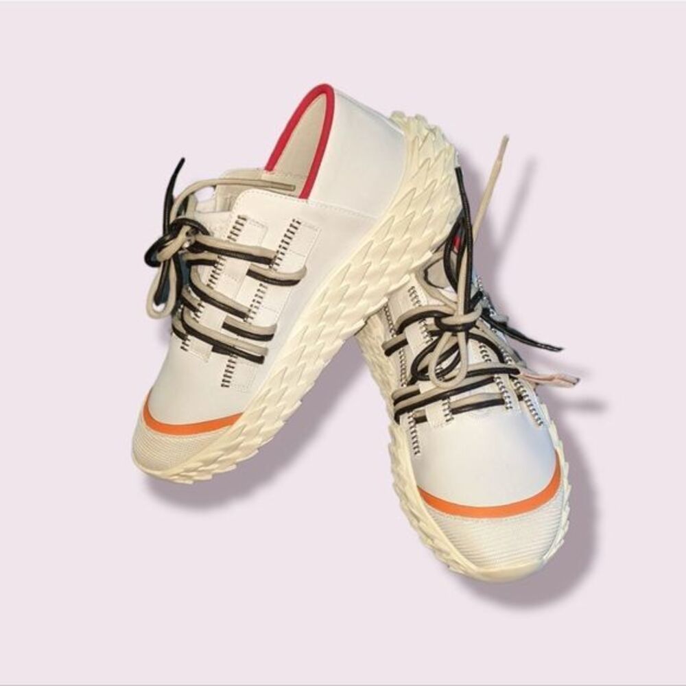 🔥🔥🔥GIUSEPPE ZANOTTI NWOT Leather White Urchin Shoes Size 37
